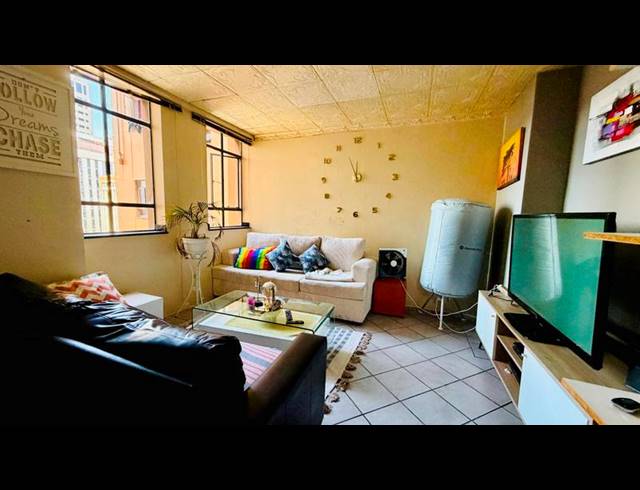 1 BEDROOM APARTMENT FOR SALE IN DURBAN CBD